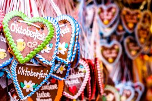 Lebkuchen-Herz mit Oktoberfest Schriftzug